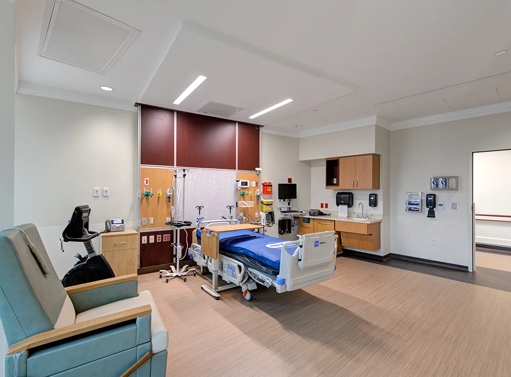 Energy-efficient hospital facility